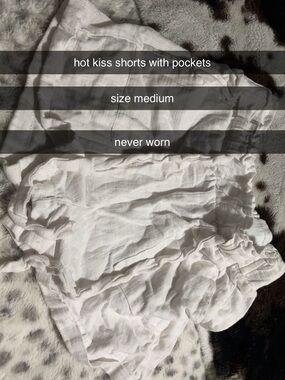 Hot Kiss White Ruffle Hem Shorts